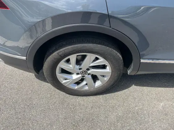 VOLKSWAGEN TIGUAN II - voiture d'occasion - Photo 25