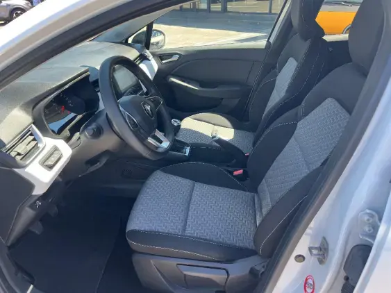 RENAULT CLIO V - voiture d'occasion - Photo 18