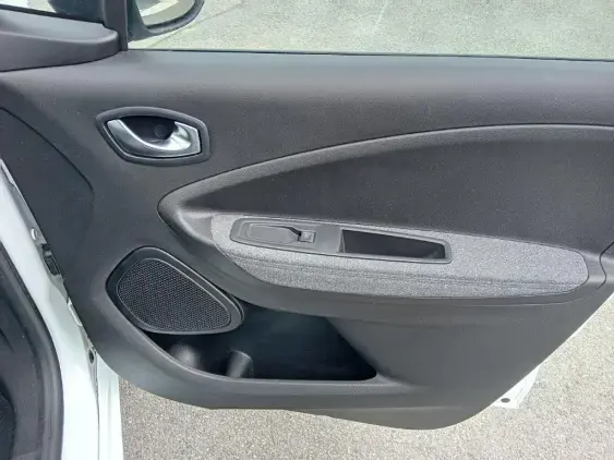RENAULT ZOE - voiture d'occasion - Photo 20