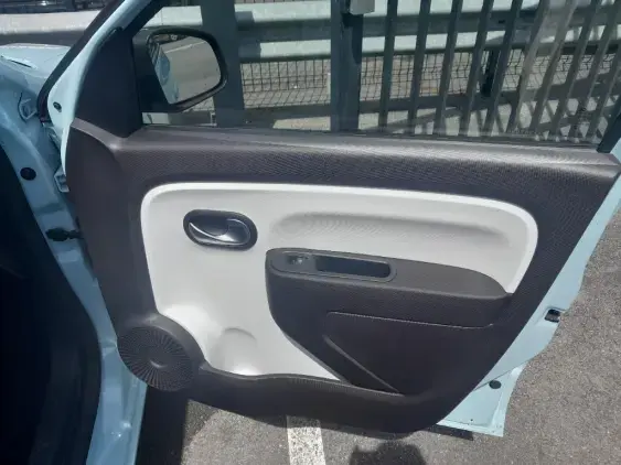 RENAULT TWINGO III - voiture d'occasion - Photo 19