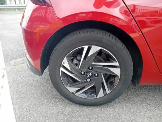 HYUNDAI i20 III - voiture d'occasion - Photo 25