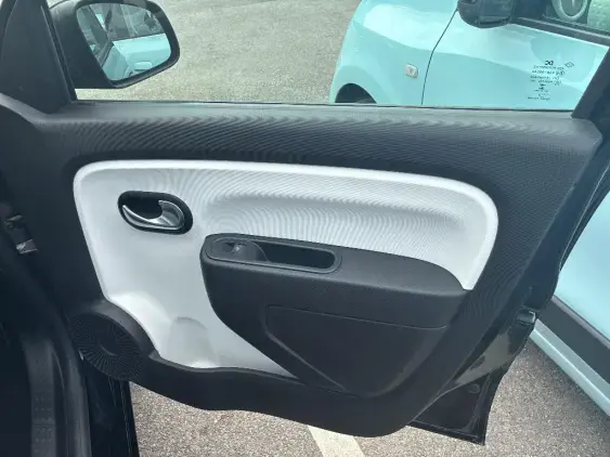 RENAULT TWINGO ELECTRIQUE III - voiture d'occasion - Photo 20