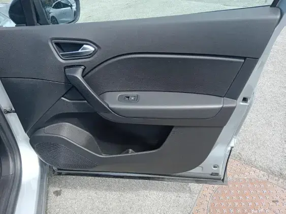 RENAULT CAPTUR II - voiture d'occasion - Photo 20
