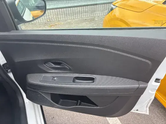 DACIA SANDERO III - voiture d'occasion - Photo 20
