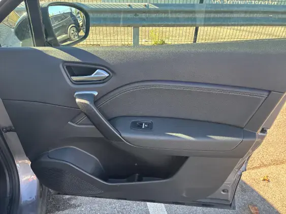 RENAULT CAPTUR II - voiture d'occasion - Photo 20