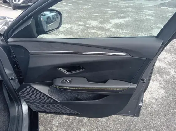 RENAULT MEGANE V - voiture d'occasion - Photo 20