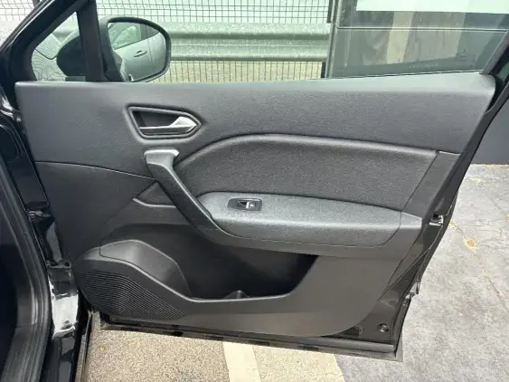 RENAULT CAPTUR II - voiture d'occasion - Photo 20