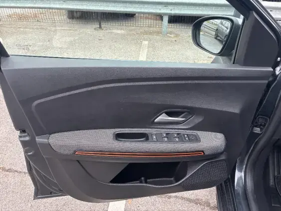 DACIA SANDERO III - voiture d'occasion - Photo 19