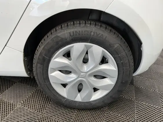 RENAULT ZOE - voiture d'occasion - Photo 24