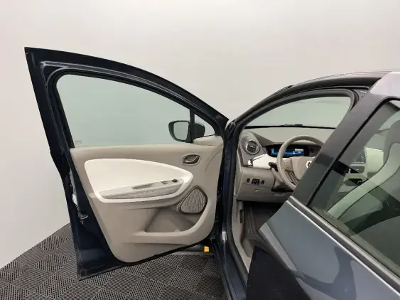 RENAULT ZOE - voiture d'occasion - Photo 19