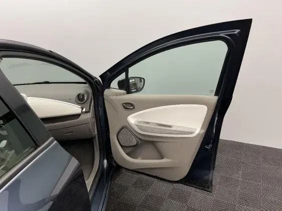 RENAULT ZOE - voiture d'occasion - Photo 20