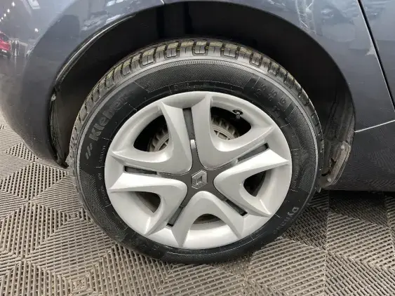 RENAULT ZOE - voiture d'occasion - Photo 25