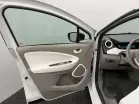 RENAULT ZOE - Photo 19