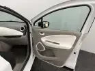RENAULT ZOE - Photo 20