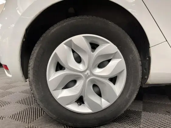 RENAULT ZOE - voiture d'occasion - Photo 25