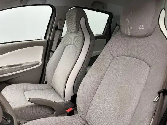 RENAULT ZOE - voiture d'occasion - Photo 18