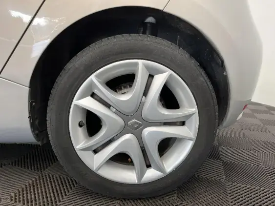 RENAULT ZOE - voiture d'occasion - Photo 24