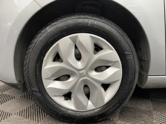 RENAULT ZOE - voiture d'occasion - Photo 23