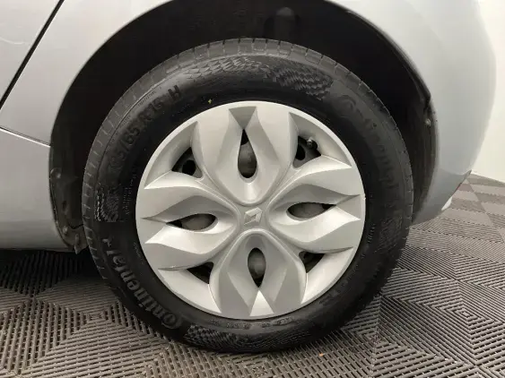 RENAULT ZOE - voiture d'occasion - Photo 24