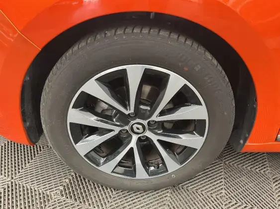 RENAULT CLIO V - voiture d'occasion - Photo 23