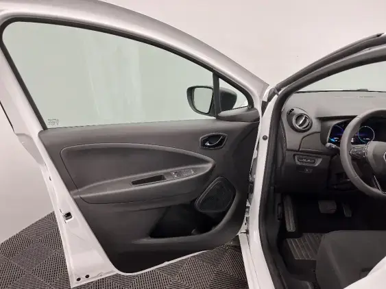 RENAULT ZOE - voiture d'occasion - Photo 19