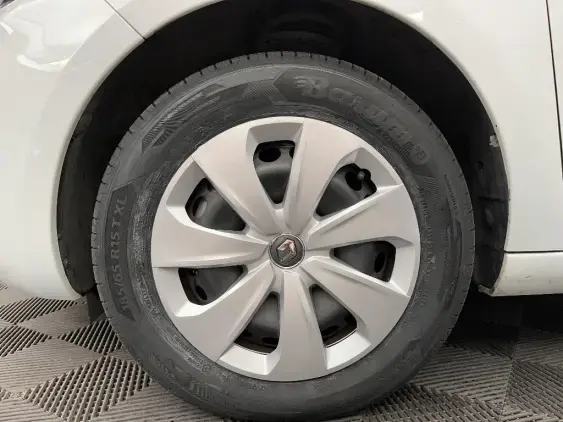 RENAULT ZOE - voiture d'occasion - Photo 23