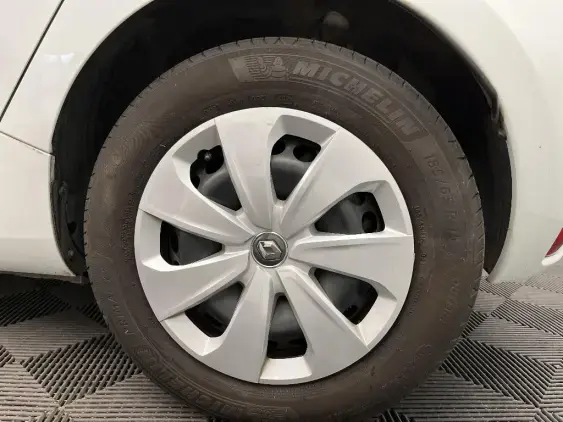 RENAULT ZOE - voiture d'occasion - Photo 24