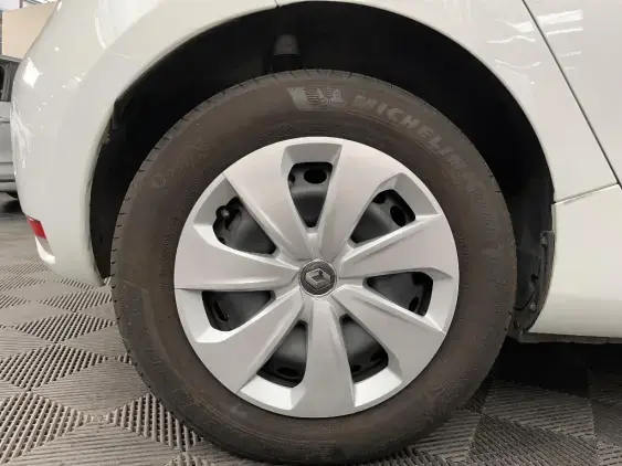 RENAULT ZOE - voiture d'occasion - Photo 25