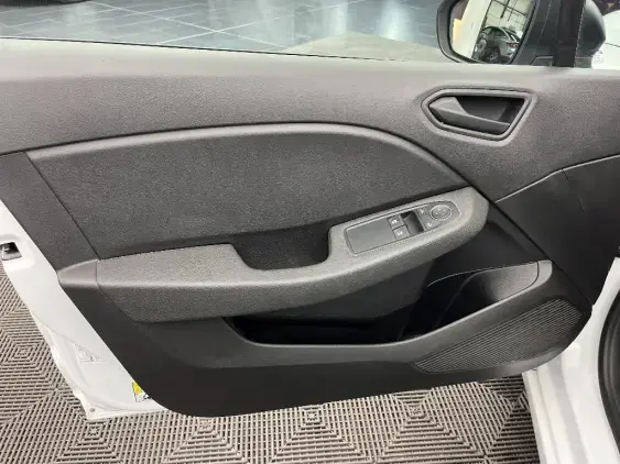 RENAULT CLIO V - voiture d'occasion - Photo 19