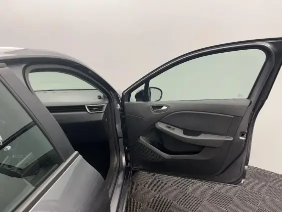 RENAULT CLIO V - voiture d'occasion - Photo 18