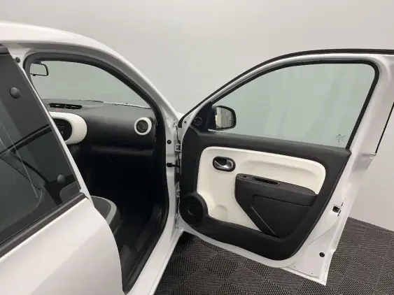 RENAULT TWINGO III - voiture d'occasion - Photo 20