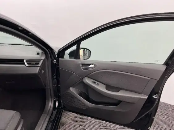 RENAULT CLIO V - voiture d'occasion - Photo 20