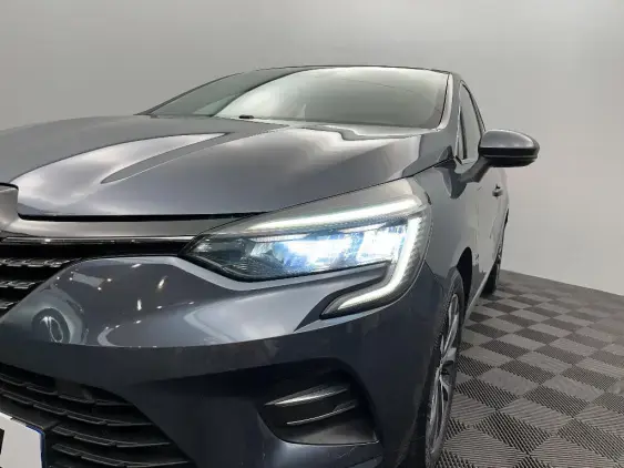 RENAULT CLIO V - voiture d'occasion - Photo 22