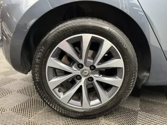 RENAULT CLIO V - voiture d'occasion - Photo 25