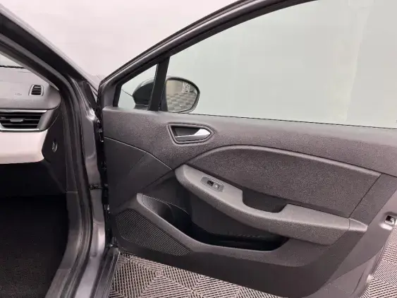 RENAULT CLIO V - voiture d'occasion - Photo 20