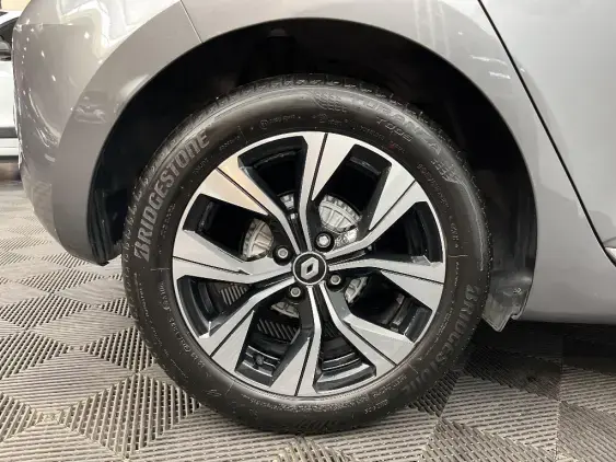 RENAULT CLIO V - voiture d'occasion - Photo 25