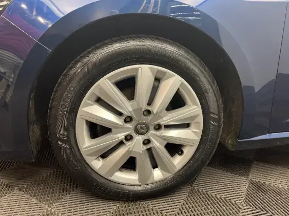 RENAULT MEGANE IV - voiture d'occasion - Photo 23