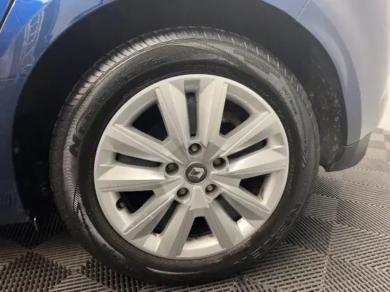 RENAULT MEGANE IV - voiture d'occasion - Photo 24