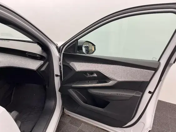 PEUGEOT 3008 III - voiture d'occasion - Photo 20