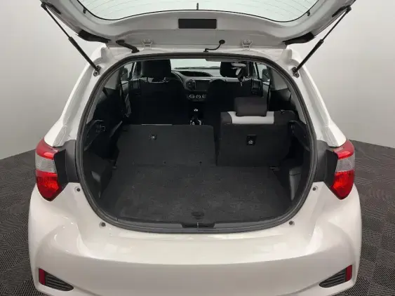 TOYOTA YARIS III - voiture d'occasion - Photo 16