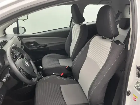 TOYOTA YARIS III - voiture d'occasion - Photo 18