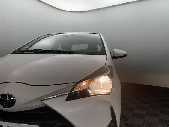 TOYOTA YARIS III - voiture d'occasion - Photo 22