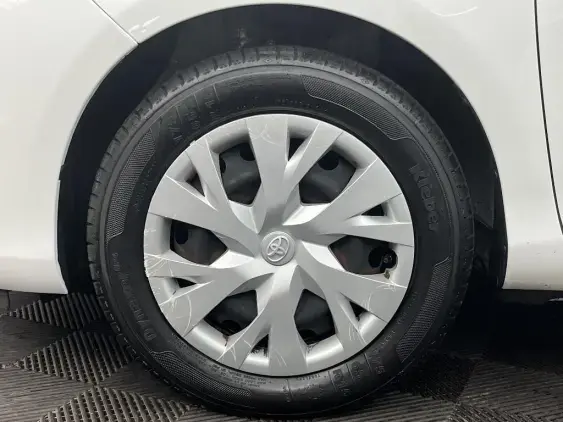 TOYOTA YARIS III - voiture d'occasion - Photo 23