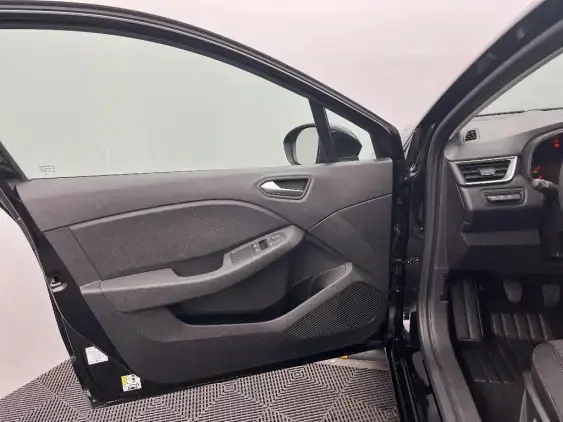 RENAULT CLIO V - voiture d'occasion - Photo 19