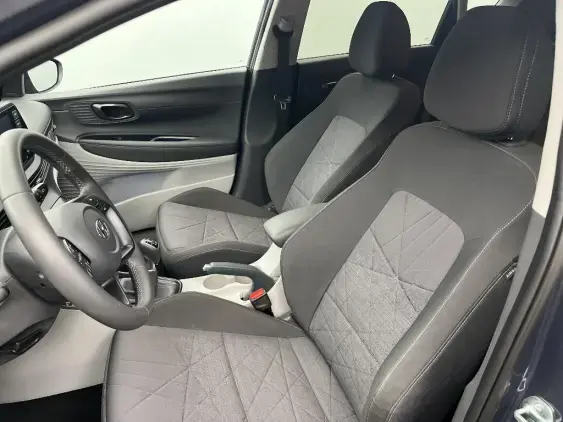 HYUNDAI BAYON - voiture d'occasion - Photo 18