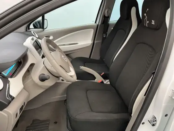 RENAULT ZOE - voiture d'occasion - Photo 18