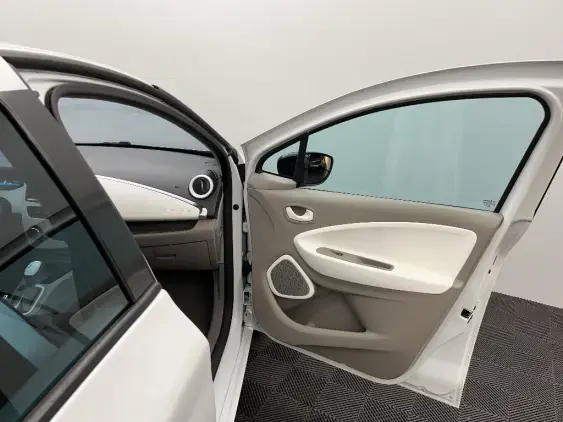 RENAULT ZOE - voiture d'occasion - Photo 20