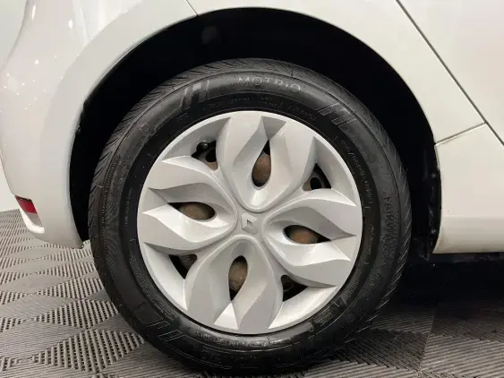 RENAULT ZOE - voiture d'occasion - Photo 25