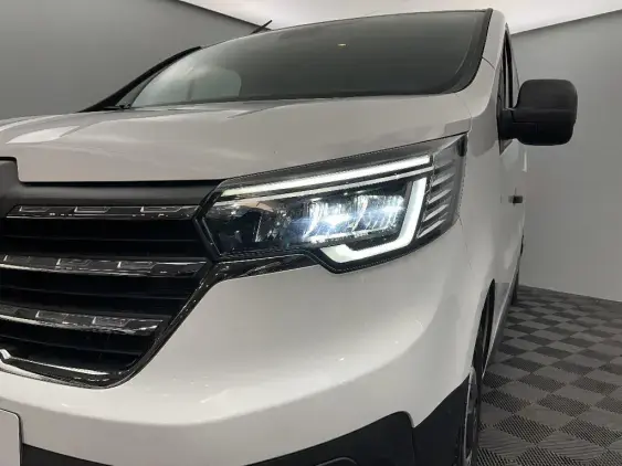 RENAULT TRAFIC FG III - voiture d'occasion - Photo 22