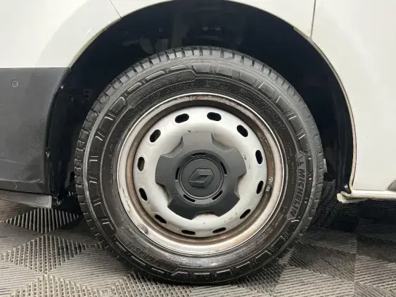 RENAULT TRAFIC FG III - voiture d'occasion - Photo 23